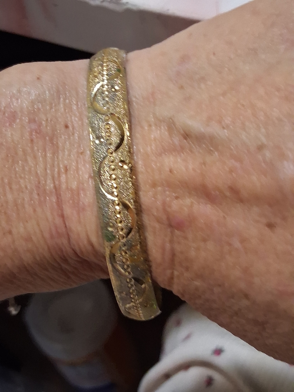 Gold Tone Textured Swirl Bangle Bracelet - Women Jewelry
